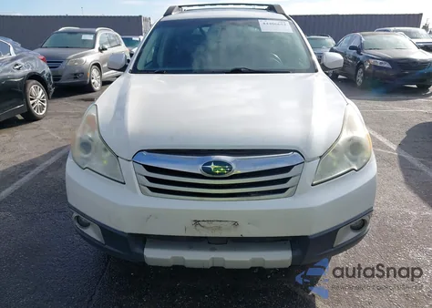 2011 Subaru Outback 2.5I Limited z USA, uszkodzony, nr VIN 4S4BRBKC3B3430538